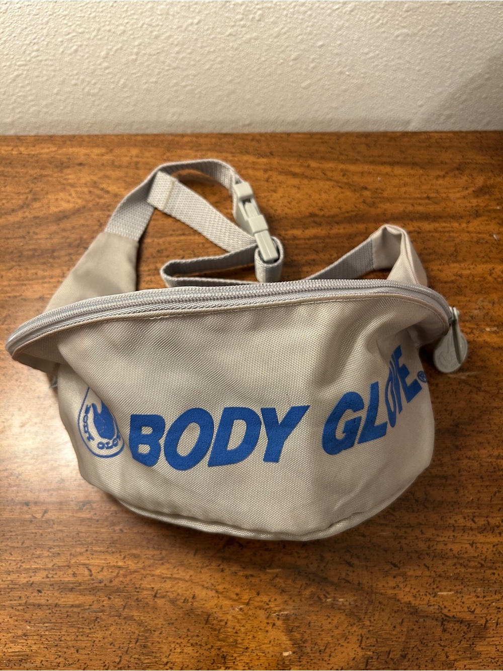 Vintage 80’s Body Glove Grey Fanny Pack with Blue Logo